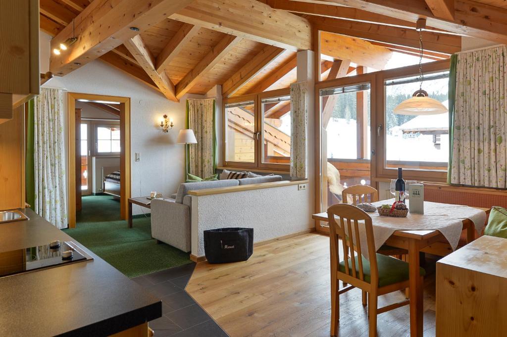 Fürmesli Appartements Lech am Arlberg Habitación foto